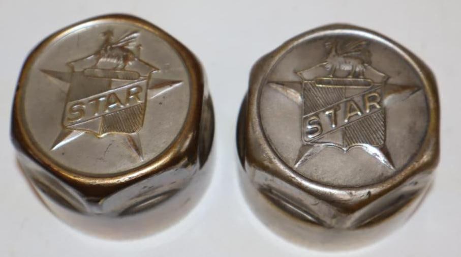 Group of 2 Durant Star Embossed Brass Threaded Automobile Hubcaps (1 of 2)