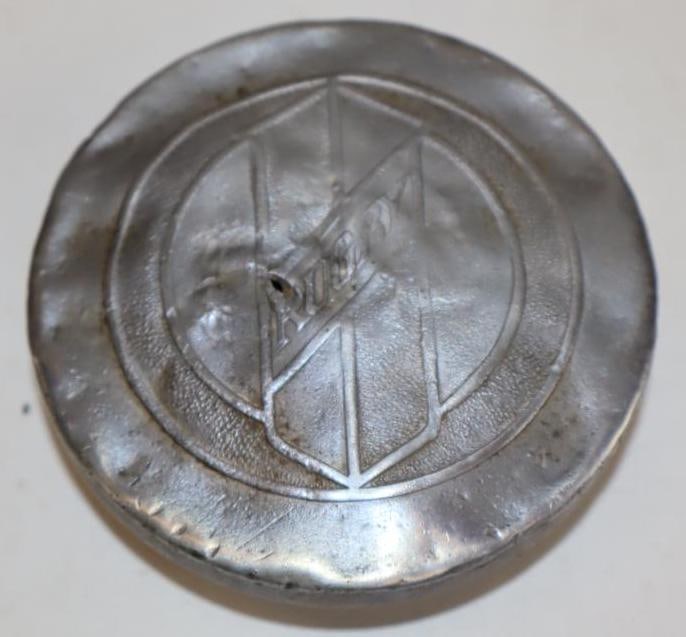 Rugby (Durant) Embossed Aluminum Threaded Automobile Hubcap (1 of 2)
