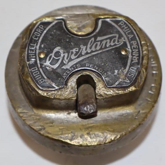 Overland Budd Wire Wheel Threaded Automobile Hubcap (1 of 2)
