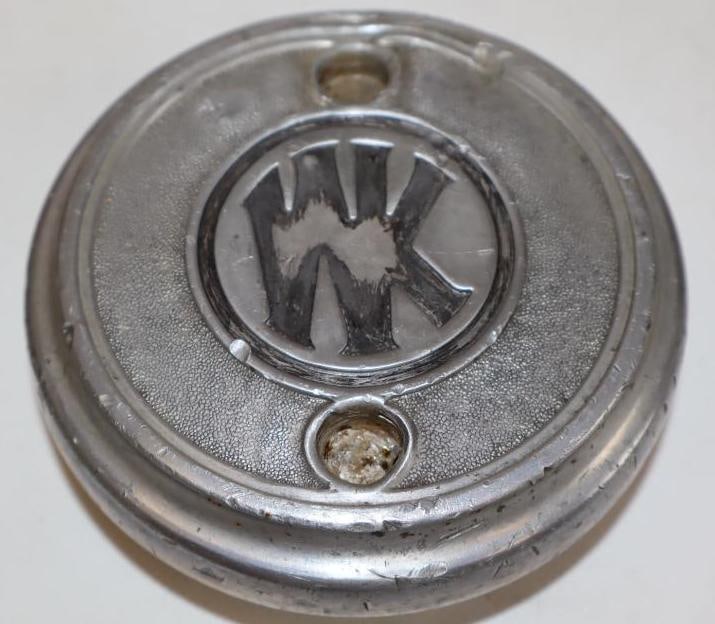 Willy's Knight Embossed Aluminum Threaded Automobile Hubcap (1 of 2)