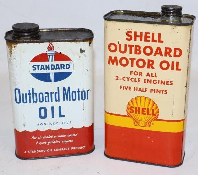 Group of 2 Standard and Shell Outboard One Quart Motor Oil Cans (1 of 2)