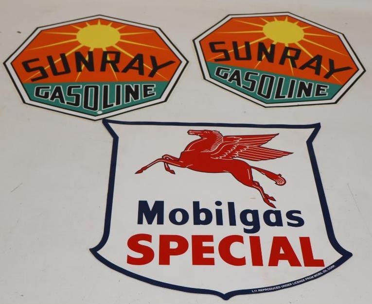 Group of 3 Sunray and Mobil Gas Special Gas Pump Advertising Decals (1 of 5)