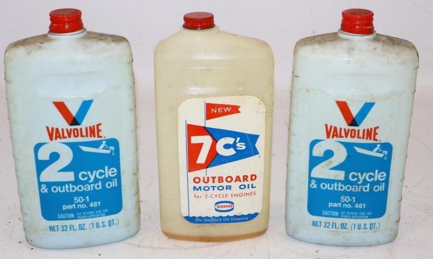 Group of 3 Valvoline, and Sohio 7 Seas One Quart Outboard Plastic Bottles (1 of 2)