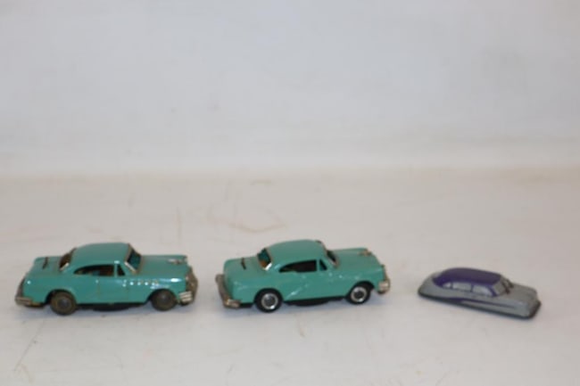 Group of 3 Tin Litho Toy Cars (1 of 4)