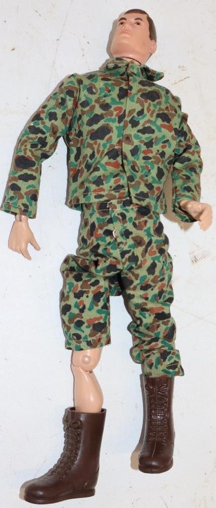 1954 GI Joe in Camo Uniform: Right leg is detached. 4" x 12" x 2"