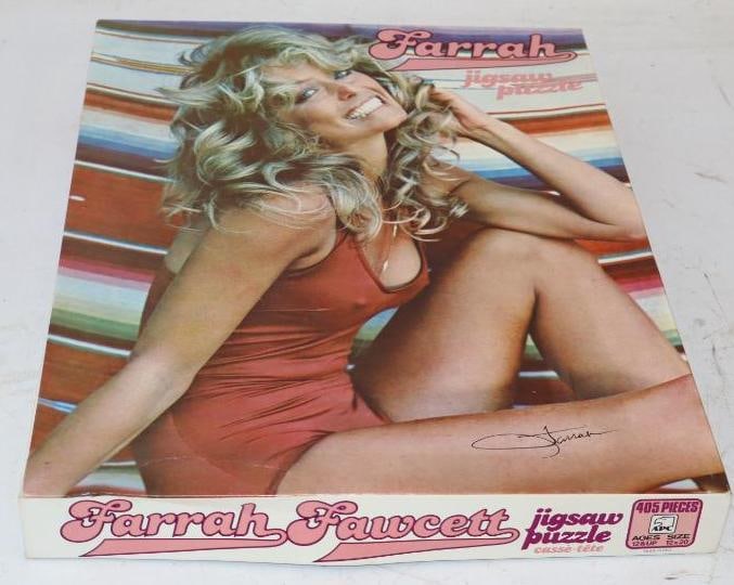 1977 Farrah Fawcett Jigsaw Puzzle: Does not appear to be complete. 12.5" x 16.5" x 1.5'