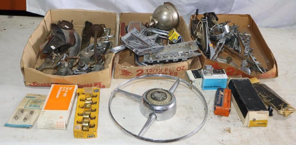Buick Horn Ring, Ford Emblems, Plus Misc Other Pieces (1 of 4)