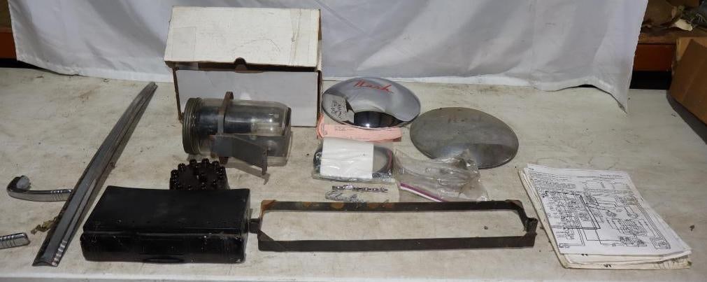 Group Lot of 1930s and 1940s Nash Parts (1 of 7)