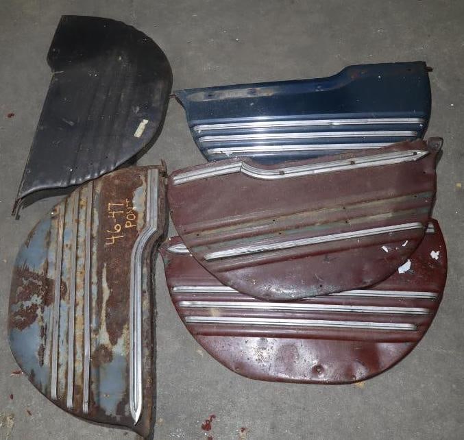 1946-47 Pontiac Fender Skirts (1 of 7)