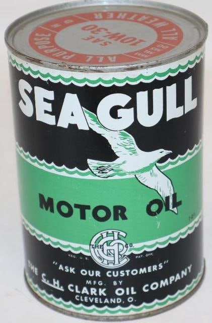 Full Seagull Metal 1 Quart Motor Oil Can (1 of 6)