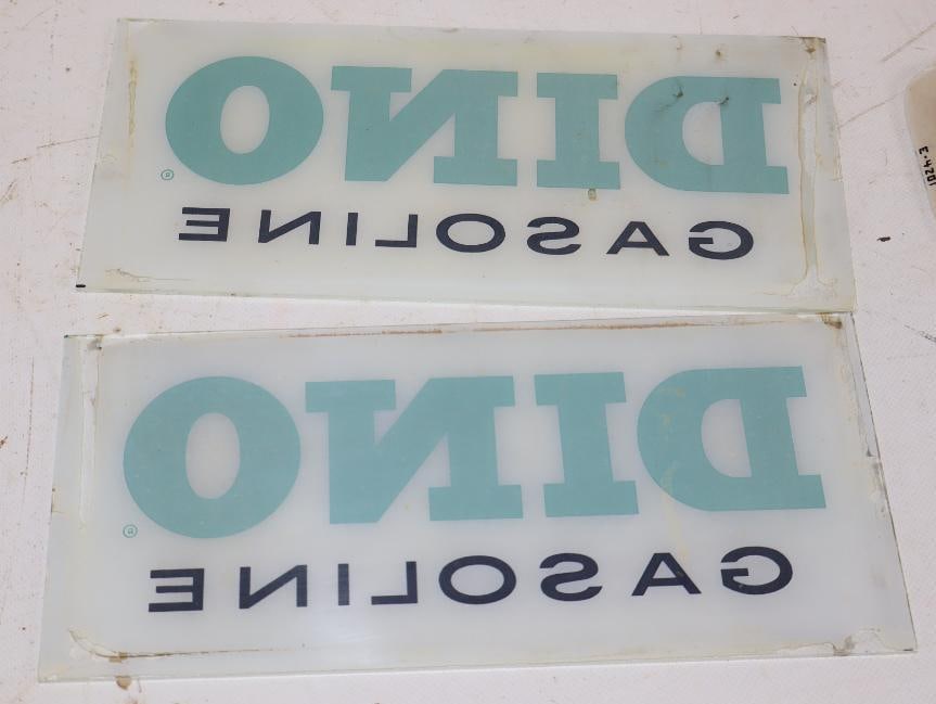 Pair Of Sinclair Dino Gasoline Gas Pump Ad Glass (1 of 2)