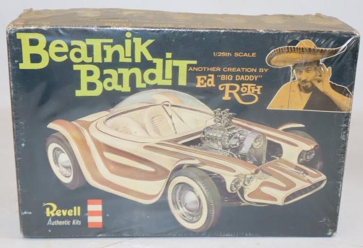 1963 Big Daddy Ed Roth Beatnik Bandit Sealed Revell Plastic Model Kit (1 of 2)
