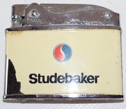 Studebaker Penguin Advertising Refillable Lighter (1 of 2)
