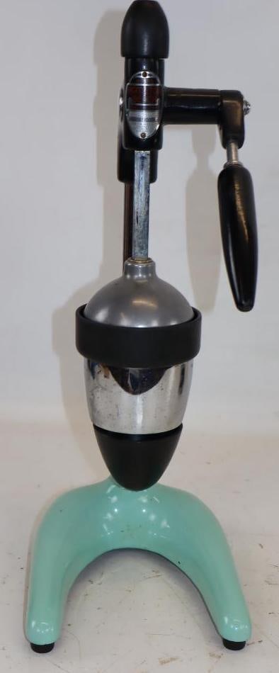 Porcelain Hamilton Beach Juice Extractor (1 of 4)