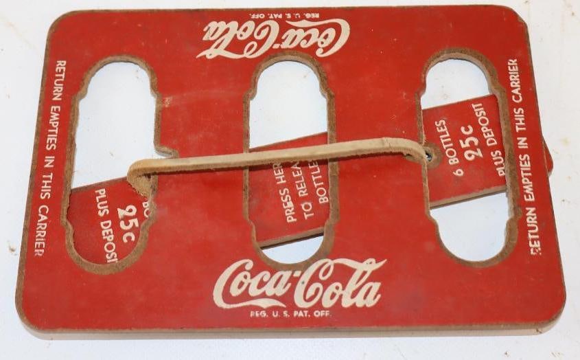 Masonite Coca-Cola 6 Bottle Carrier (1 of 2)
