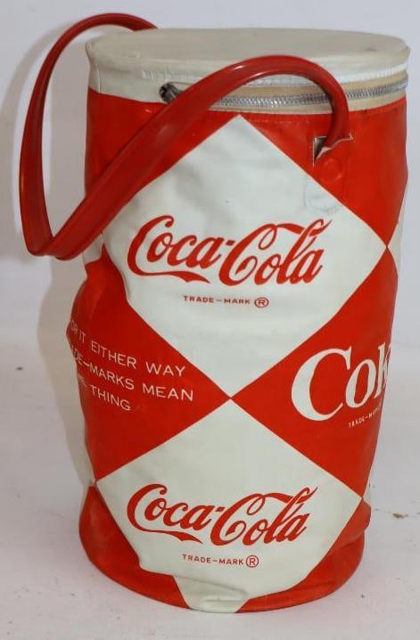 Coca-Cola Vinyl Insulated 2 Liter Bottle Cooler (1 of 3)