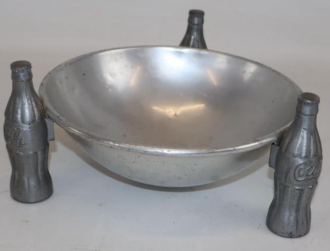 1935 Coca-Cola Advertising Metal Pretzel Bowl: 9" x 9" x 4.25"