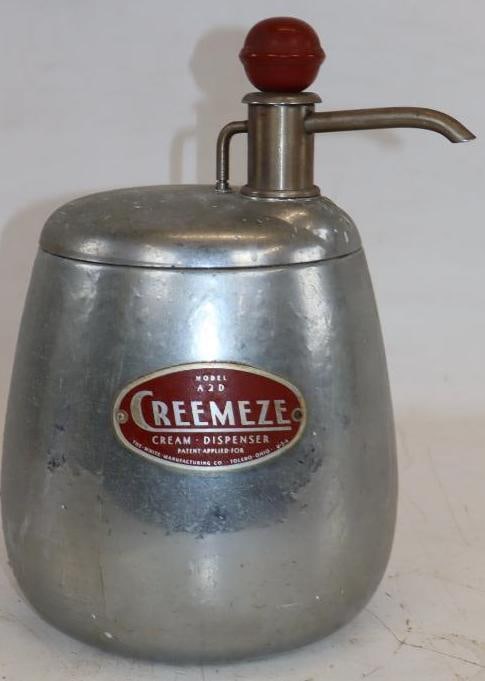 Creemeze Soda Pop Syrup Dispenser: 7.5x7.5x12