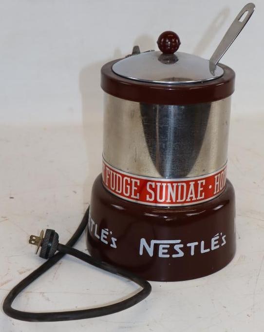 Nestle's Hot Fudge Sunday Syrup Warmer (1 of 6)