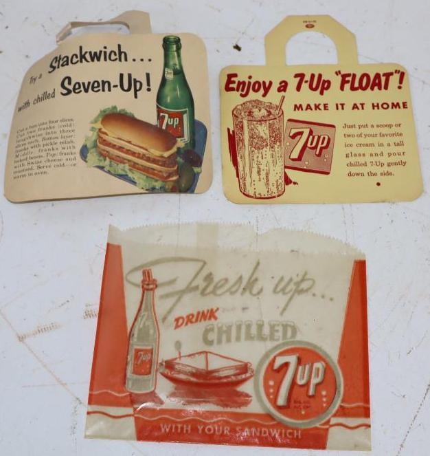 Group of 3 7up Bottle Toppers, and Wax Advertising Sandwich Bags (1 of 4)