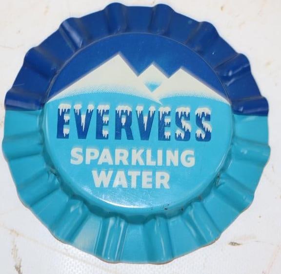 Evervess Sparkling Water Bottle Cap Shaped Advertising Ash Tray: 4.75" x 4.75"
