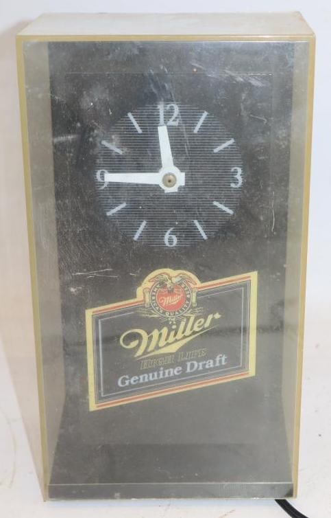 Miller High Life Genuine Draft Advertising Clock (1 of 3)