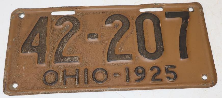 1925 Ohio Embossed Original Paint License Plate 42-207 (1 of 2)