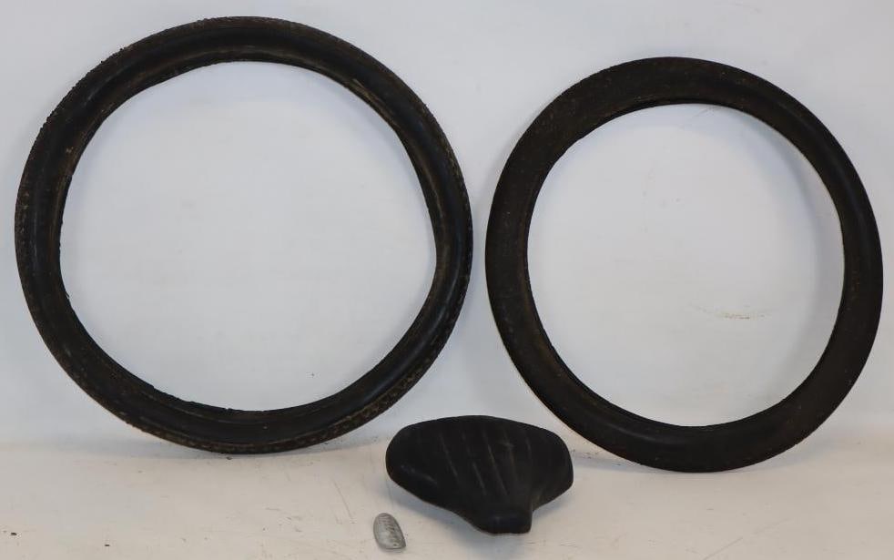 Group of 4 Vintage Goodyear All Weather Bicycle Tires, Proxel Seat & Schwinn Head Badge (1 of 7)