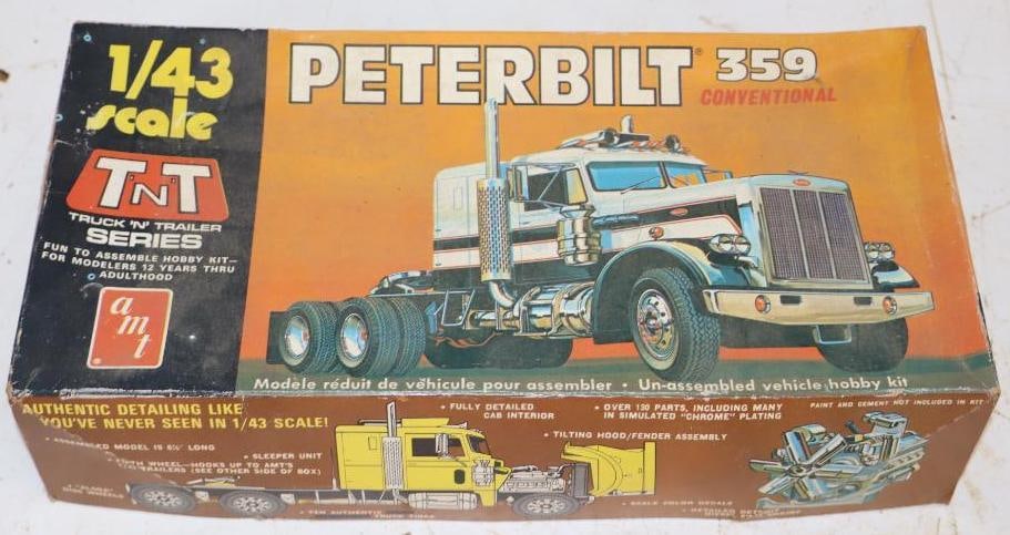 AMT Peterbilt 359 Semi Truck Scale Model: 12.5" x 6" x 3" appears to be complete