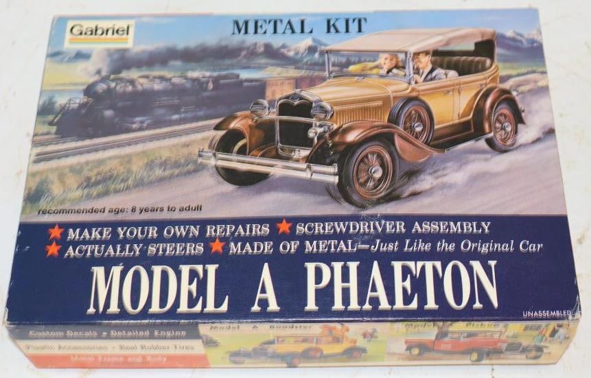 Gabriel Ford Model A Phaeton Metal Model Kit in Original Box (1 of 3)