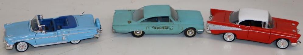Group of 3 1950's & 60's Chevy & Ford 1/24th Scale Model Cars (1 of 5)