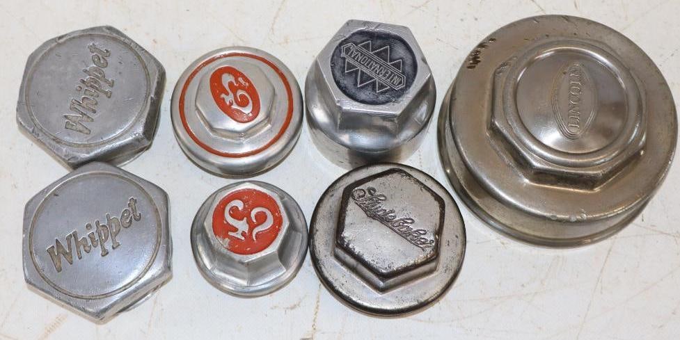 Group of 7 Lincoln, Ford, Studebaker, Whippet, and International Threaded Automobile Hubcaps (1 of 5)