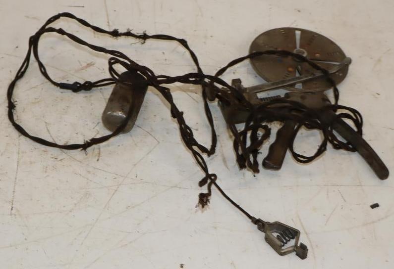 Early Curtis Industries Automobile Key Cutter (1 of 4)