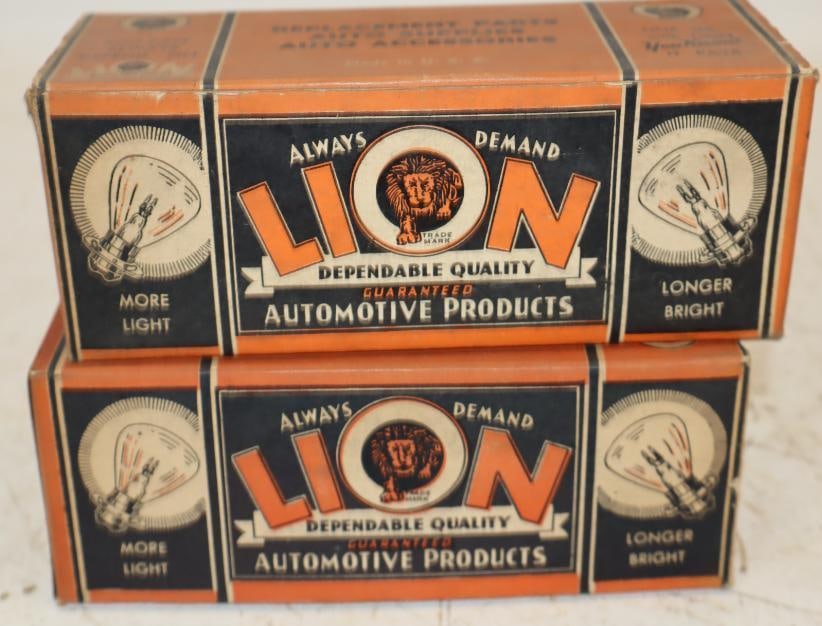 Group of 2 Lion Replacement Auto Bulb Boxes (1 of 3)