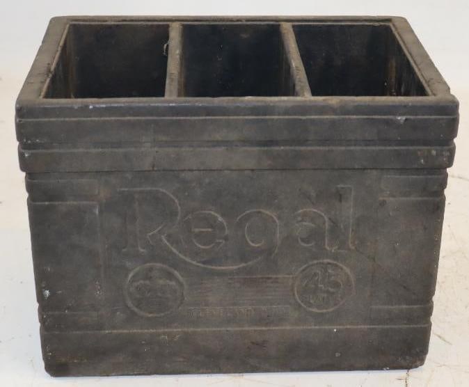 Regal 45 Plate Rubber Battery Box (1 of 3)