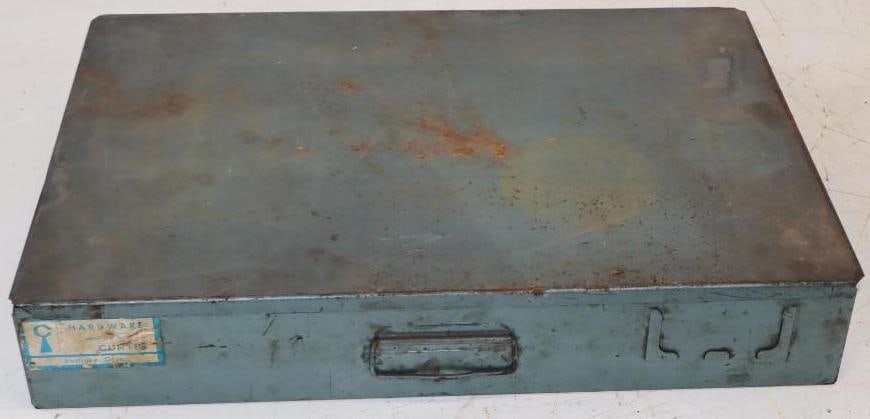Curtis Industry's Conter Top Cotter Pin Coner Top Display Cabinet: 18x12.5x3
