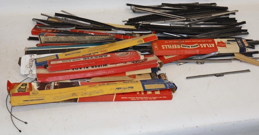 Large Group of Trico, Amco, and Atlas Wiper Blades (1 of 6)