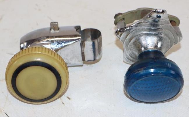 Group of 2 Steering Wheel Suicide Knobs (1 of 3)