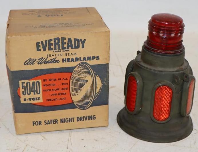 Group of 2 Eveready All Weather Head Lamp, and Emergency Road Flare Lamp (1 of 4)