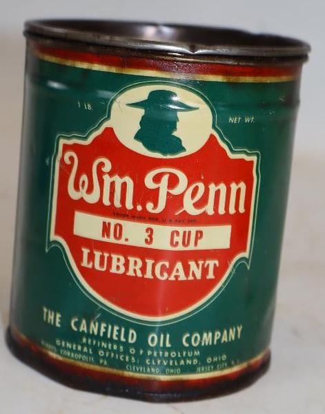 Wm. Penn One Pound Grease Can: Empty. 16oz