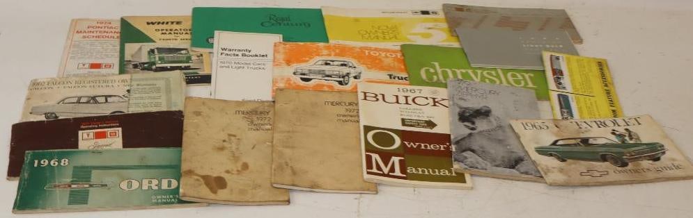 Group of 18 Chevy, Pontiac, Ford, & Chrysler Owners Manuals: Largest is 6" x 9"