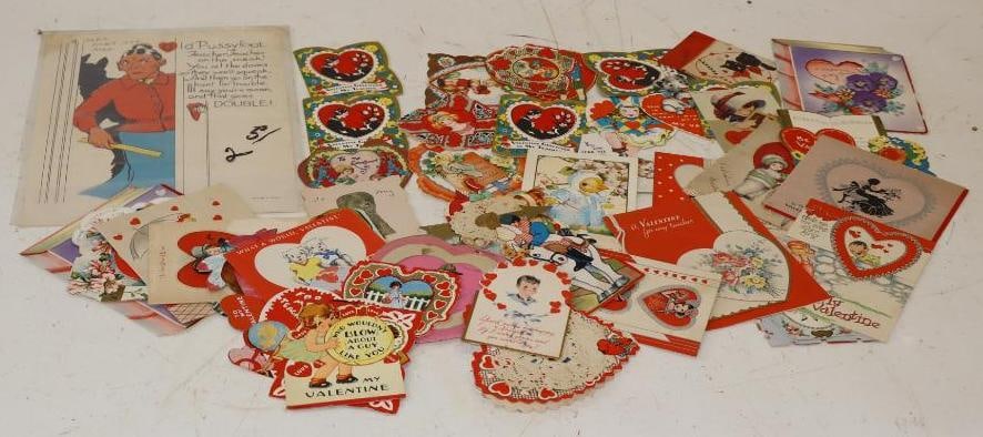 Group of 51 Vintage Paper Valentines (1 of 9)