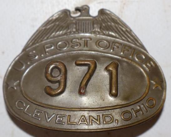 US Post Office Cleveland Ohio Embossed Hat Badge (1 of 2)