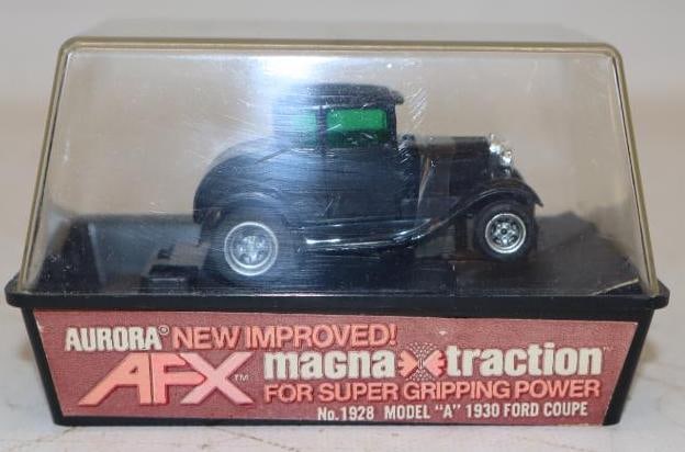 AFX Aurora Racecar in Original Box (1 of 2)