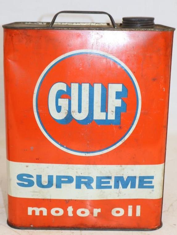 Gulf Supreme Two Gallon Motor Oil Can: Empty. 6" x 8.5" x 11"
