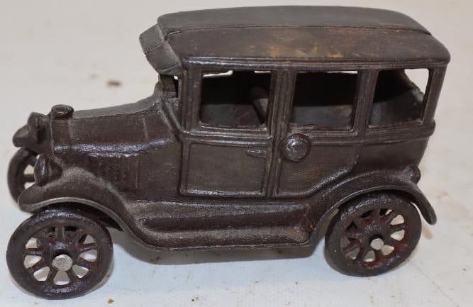 1920s Style Cast-Iron Touring Sedan Toy Car (1 of 3)