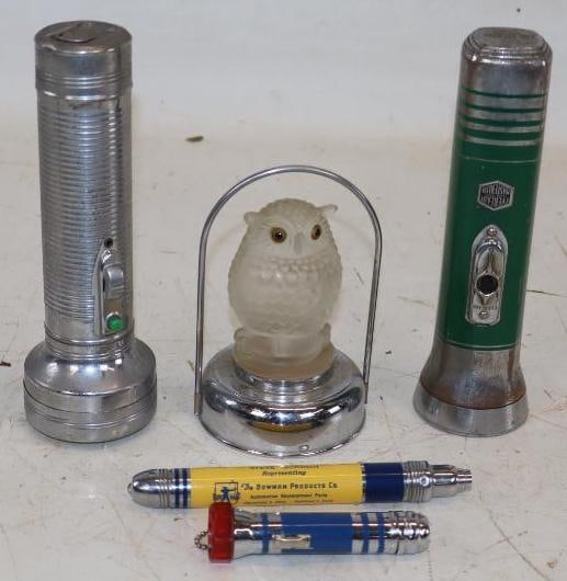 Group of 5 Vintage Flashlights and Owl Shape Lantern: Largest is 2.25x2.25x7