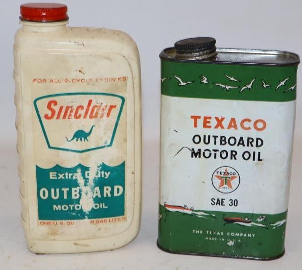 Group of 2 Texaco and Sinclair Outboard One Quart Oil Cans (1 of 2)