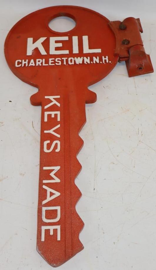 Double Sided Aluminum Keil Keys Made Diecut Advertising Sign (1 of 5)
