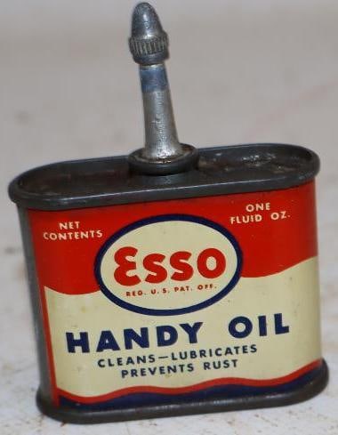 Esso 1Oz Lead Top Handy Oiler Can (1 of 2)